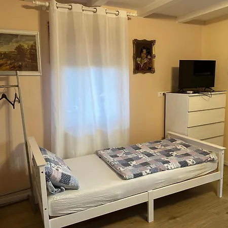 Lejlighed 2 Zi Mit Schoener Aussicht Und Mit Balkon Bis Zu 5 Personen In Lossburg, Schwarzwald *